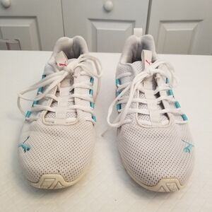 Puma Axelion Bright Training  Womens White Sneaker 195394-02/  Sz 9.5 US